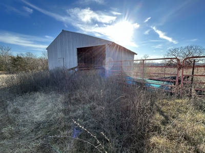 Country Home and Barn on 104 Acres Near Linn Missouri - image 17
