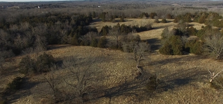 Country Home and Barn on 104 Acres Near Linn Missouri - image 21