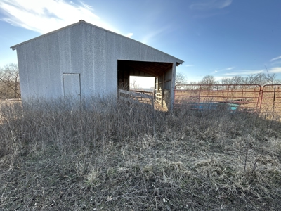 Country Home and Barn on 104 Acres Near Linn Missouri - image 18