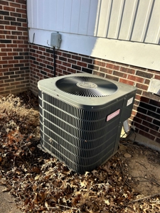 Country Home and Barn on 104 Acres Near Linn Missouri - image 8