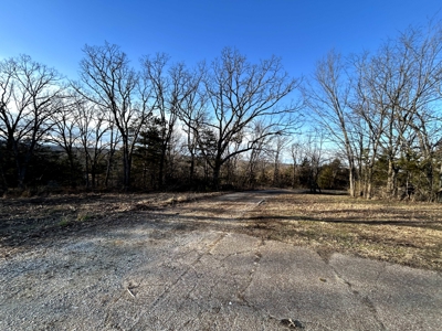 Country Home and Barn on 104 Acres Near Linn Missouri - image 11