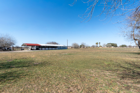Country Comfort Meets Opportunity on 4.55 Fully Fenced Acres with - image 48