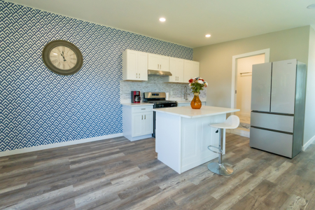 Country Comfort Meets Opportunity on 4.55 Fully Fenced Acres with - image 15