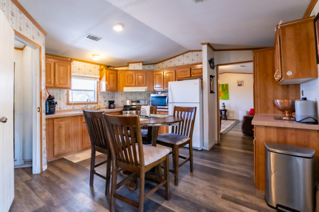 Country Comfort Meets Opportunity on 4.55 Fully Fenced Acres with - image 22
