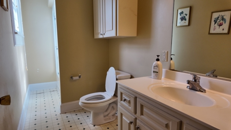 Beautiful Historic Home Located Near Wallace, NC - image 23