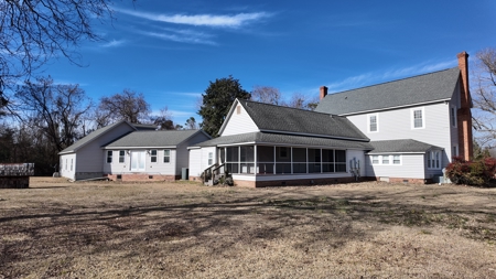 Beautiful Historic Home Located Near Wallace, NC - image 2