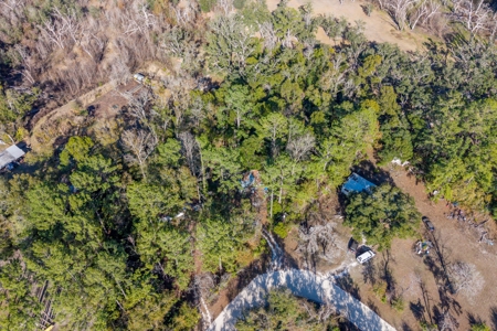 Handyman Special 1.84-Acre Investment Opportunity in Live Oak, FL - image 10