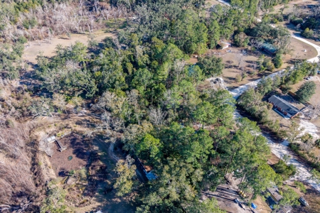 Handyman Special 1.84-Acre Investment Opportunity in Live Oak, FL - image 16