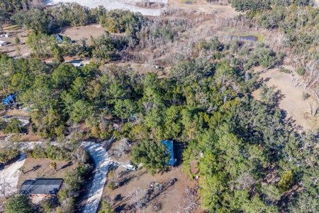 Handyman Special 1.84-Acre Investment Opportunity in Live Oak, FL - image 3