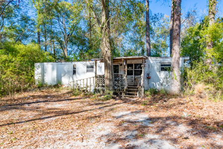 Handyman Special 1.84-Acre Investment Opportunity in Live Oak, FL - image 9