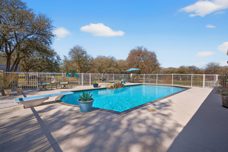 Heather Ridge Beauty | 1 Acre | Saltwater Pool - image 16