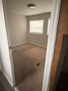 Great Investment Property or Starer Home - image 9