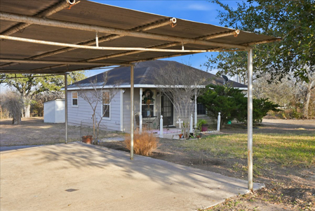 Cozy Country Cottage Between George West & Three Rivers - image 16
