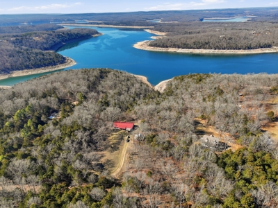 Lake View Home on 7.5 Acres Near Bull Shoals Lake - Pontiac, MO - image 2
