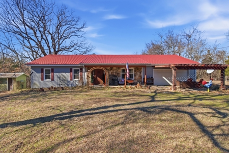 Lake View Home on 7.5 Acres Near Bull Shoals Lake - Pontiac, MO - image 3
