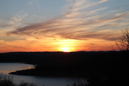 Lake View Home on 7.5 Acres Near Bull Shoals Lake - Pontiac, MO - image 34