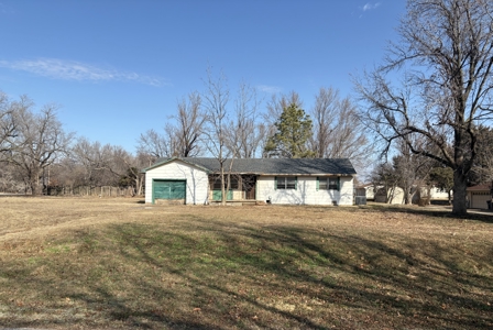 Great Opportunity for flippers or Investors - image 1