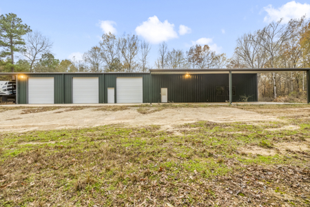 Texas Hunting Ranch with Barndominium Shop for Sale - image 1