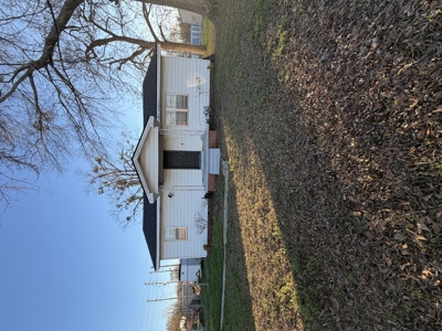 3 Bed 2 Bath Frame House TO BE MOVED  Make it your own - image 1