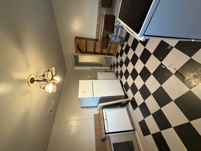 3 Bed 2 Bath Frame House TO BE MOVED  Make it your own - image 17