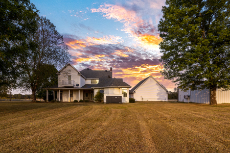 Premier Ranch For Sale New Boston Texas - image 4