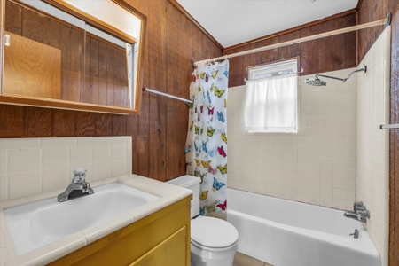 Million Dollar Views of Hilltop Lakes and an 18-hole Golf Course - image 19