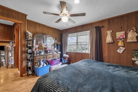 Million Dollar Views of Hilltop Lakes and an 18-hole Golf Course - image 28