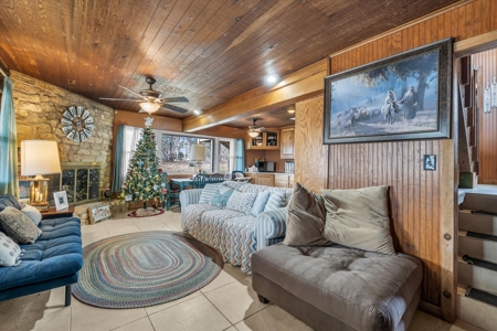 Million Dollar Views of Hilltop Lakes and an 18-hole Golf Course - image 10