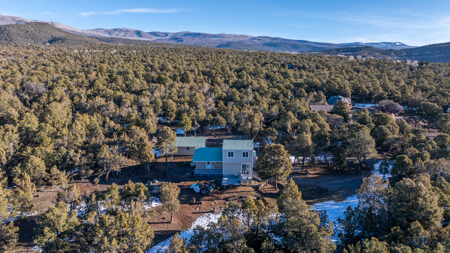Country Home for Sale Near Cedaredge, Colorado - image 1