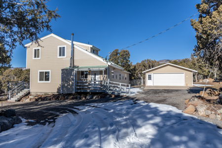 Country Home for Sale Near Cedaredge, Colorado - image 4