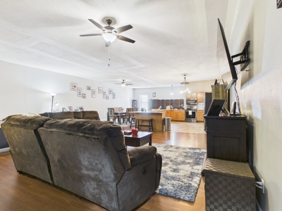 Mixed-Use Investment Opportunity – Bar, Warehouse & 3BR Apartment - image 33