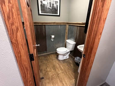 Mixed-Use Investment Opportunity – Bar, Warehouse & 3BR Apartment - image 11