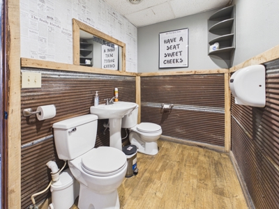 Mixed-Use Investment Opportunity – Bar, Warehouse & 3BR Apartment - image 12