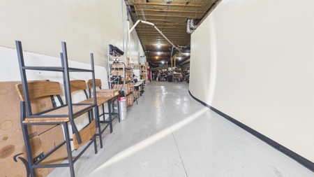 Mixed-Use Investment Opportunity – Bar, Warehouse & 3BR Apartment - image 15
