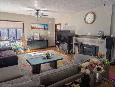 Mt Brick 5 Bed  3Bath Hardwood Floors Fireplace Shelby - image 2