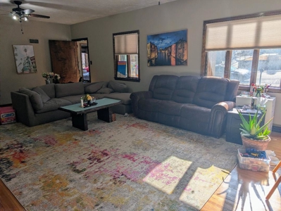 Mt Brick 5 Bed  3Bath Hardwood Floors Fireplace Shelby - image 3