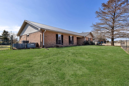 21.85 Acre Farm Ranch in Winnsboro Franklin County Texas for Sale - image 2