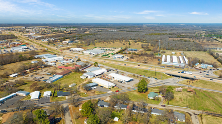 Commercial Property Lot for Franchise - image 14