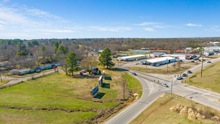 Commercial Property Lot for Franchise - image 10