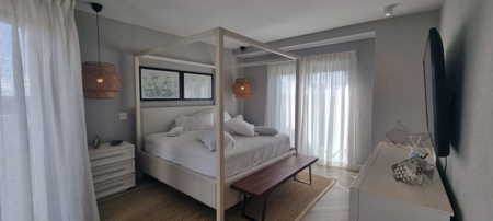 Oceanfront Luxury Residence at PH Las Olas | Vistamar Golf Resort - image 11