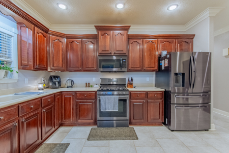 Custom-Built Home and Land for Sale in Huron, TN - image 6