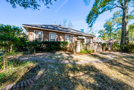 Renovated 2,000+ SF Brick Home for Sale in Live Oak, Florida - image 37
