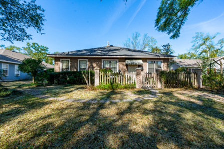 Renovated 2,000+ SF Brick Home for Sale in Live Oak, Florida - image 36