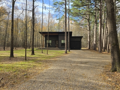 Billy Creek Recreational Cabin – National Forest Area - image 8