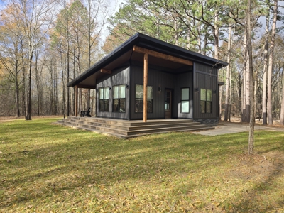 Billy Creek Recreational Cabin – National Forest Area - image 4