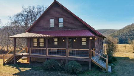 Riverfront Home And Land For Sale In Arkansas - image 1