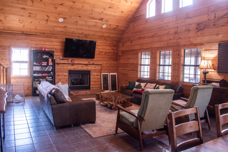 Riverfront Home And Land For Sale In Arkansas - image 5