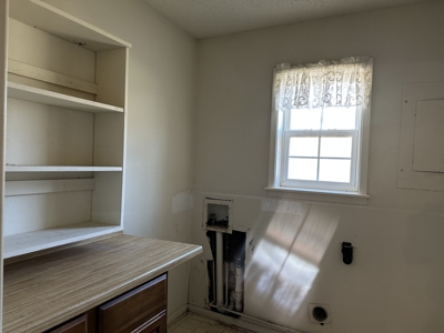 East Texas Home With Shop For Sale - image 11