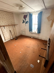 Opportunity Knocks! In-Town 3BR Project Home - image 9