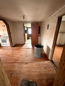 Opportunity Knocks! In-Town 3BR Project Home - image 10